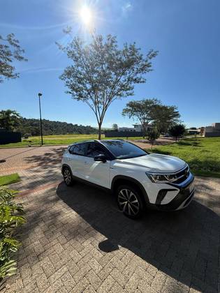 VOLKSWAGEN TAOS 1.4 250 TSI TOTAL FLEX HIGHLINE AUTOMÁTICO